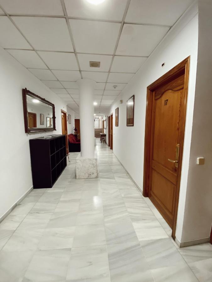 Hostal El Molino มาร์เบยา ภายนอก รูปภาพ